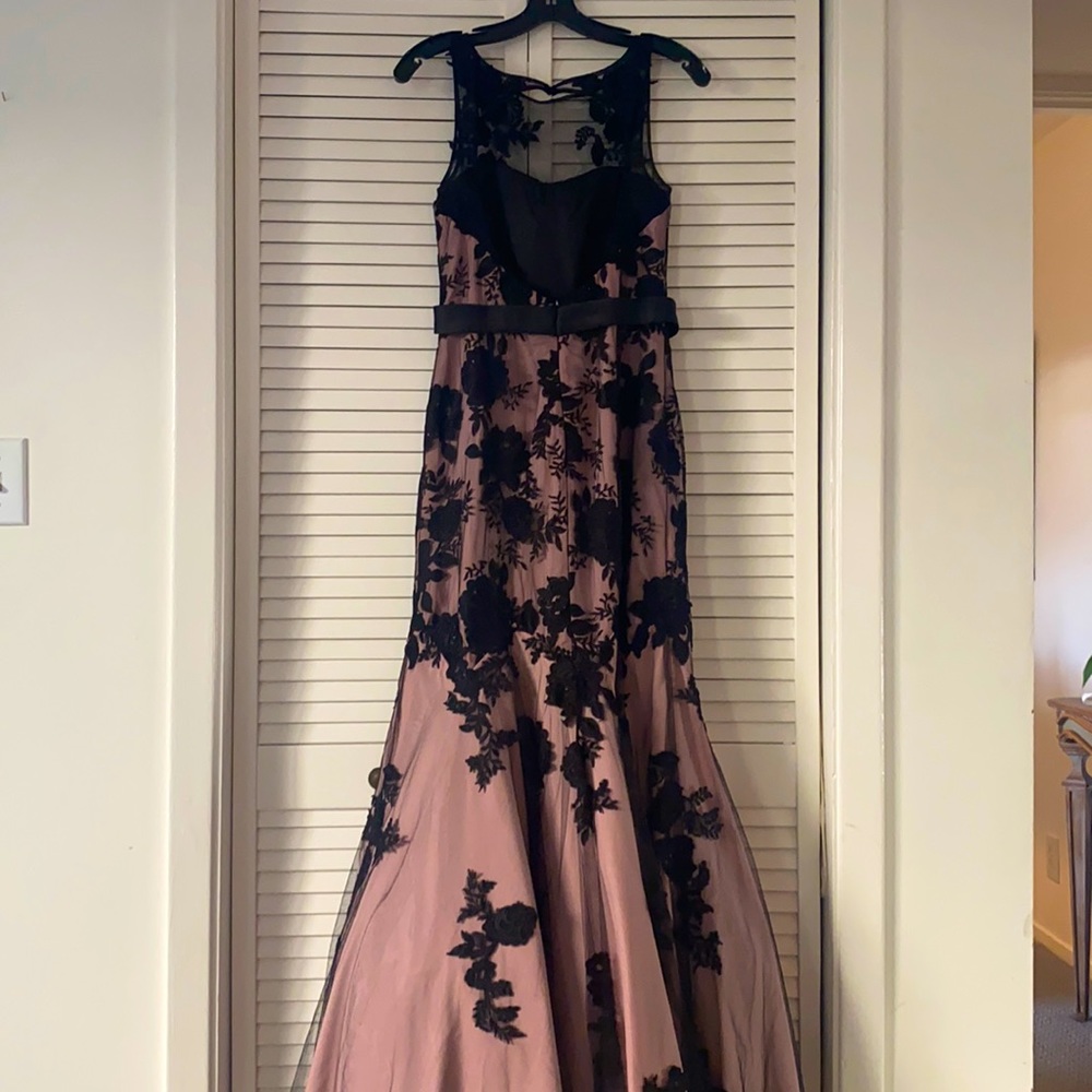 Mermaid cut lace evening maxi gown